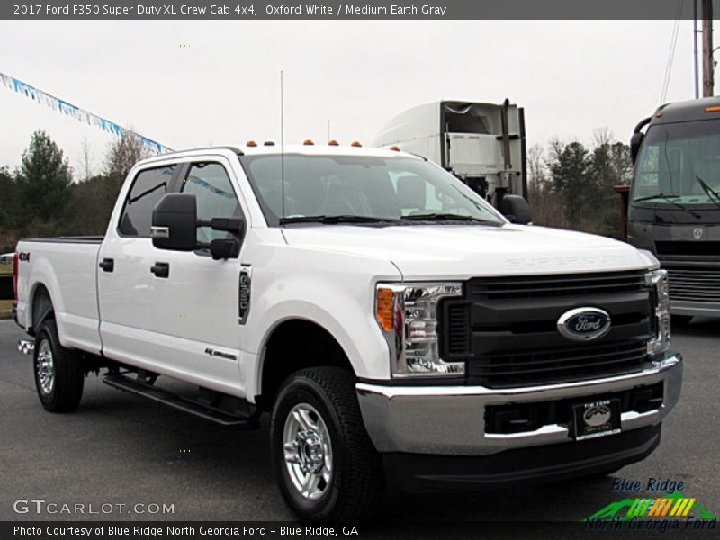 Oxford White / Medium Earth Gray 2017 Ford F350 Super Duty XL Crew Cab 4x4