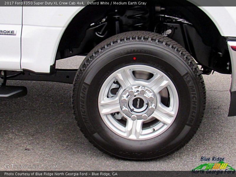 Oxford White / Medium Earth Gray 2017 Ford F350 Super Duty XL Crew Cab 4x4