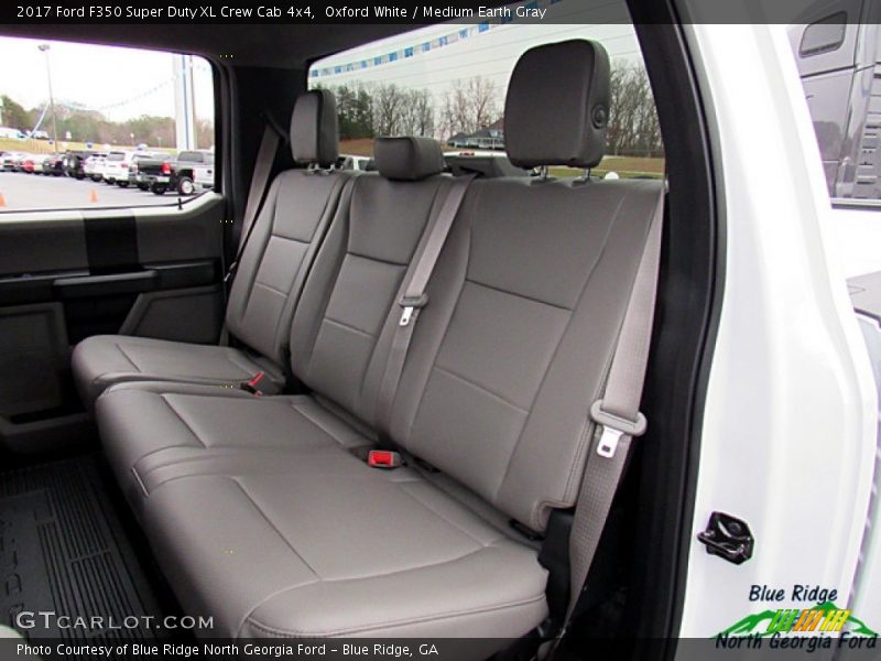Oxford White / Medium Earth Gray 2017 Ford F350 Super Duty XL Crew Cab 4x4