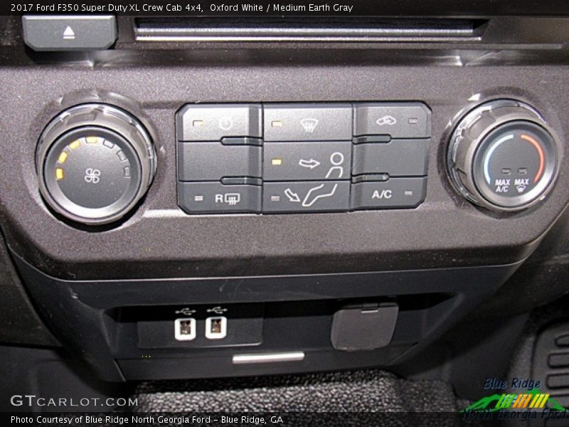 Oxford White / Medium Earth Gray 2017 Ford F350 Super Duty XL Crew Cab 4x4