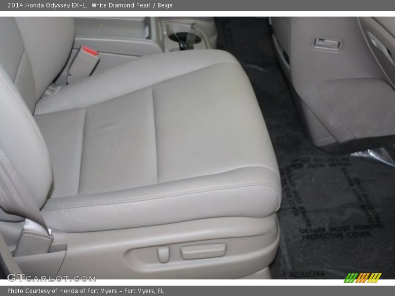 White Diamond Pearl / Beige 2014 Honda Odyssey EX-L