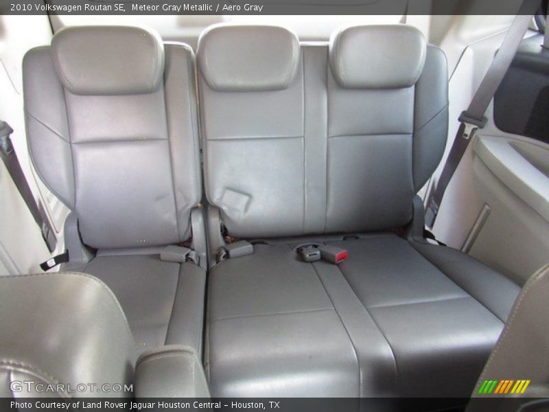 Meteor Gray Metallic / Aero Gray 2010 Volkswagen Routan SE