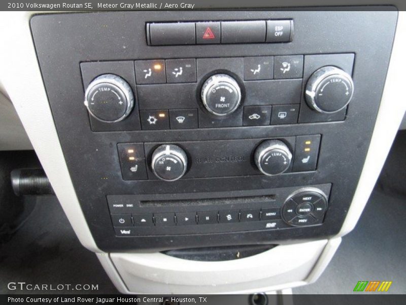 Meteor Gray Metallic / Aero Gray 2010 Volkswagen Routan SE