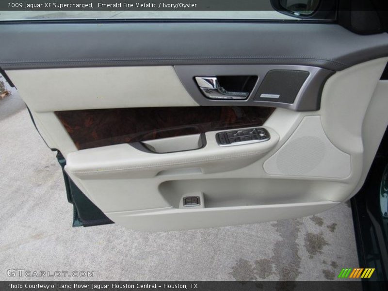 Emerald Fire Metallic / Ivory/Oyster 2009 Jaguar XF Supercharged