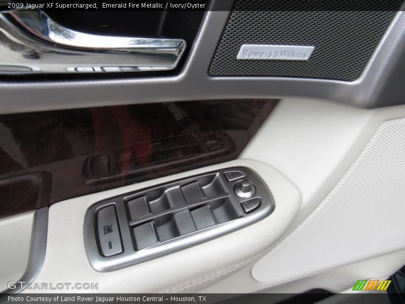 Emerald Fire Metallic / Ivory/Oyster 2009 Jaguar XF Supercharged