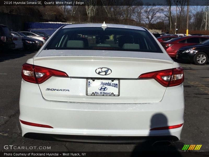 Quartz White Pearl / Beige 2016 Hyundai Sonata SE