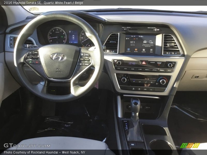 Quartz White Pearl / Beige 2016 Hyundai Sonata SE