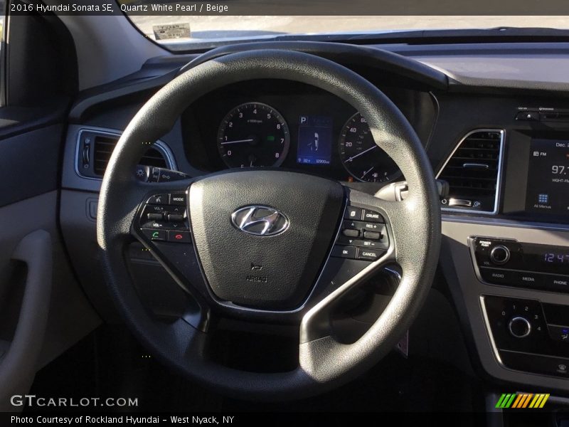 Quartz White Pearl / Beige 2016 Hyundai Sonata SE