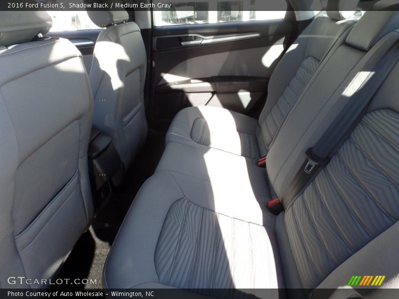 Shadow Black / Medium Earth Gray 2016 Ford Fusion S