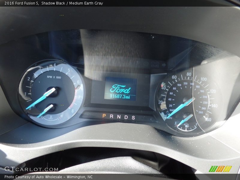 Shadow Black / Medium Earth Gray 2016 Ford Fusion S