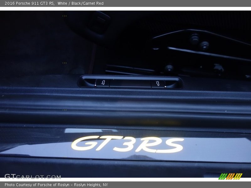  2016 911 GT3 RS Logo