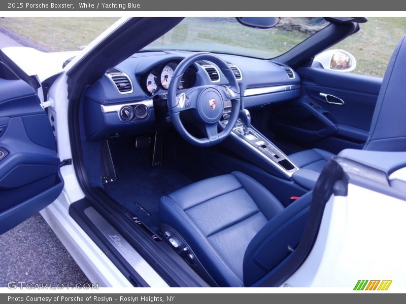 White / Yachting Blue 2015 Porsche Boxster