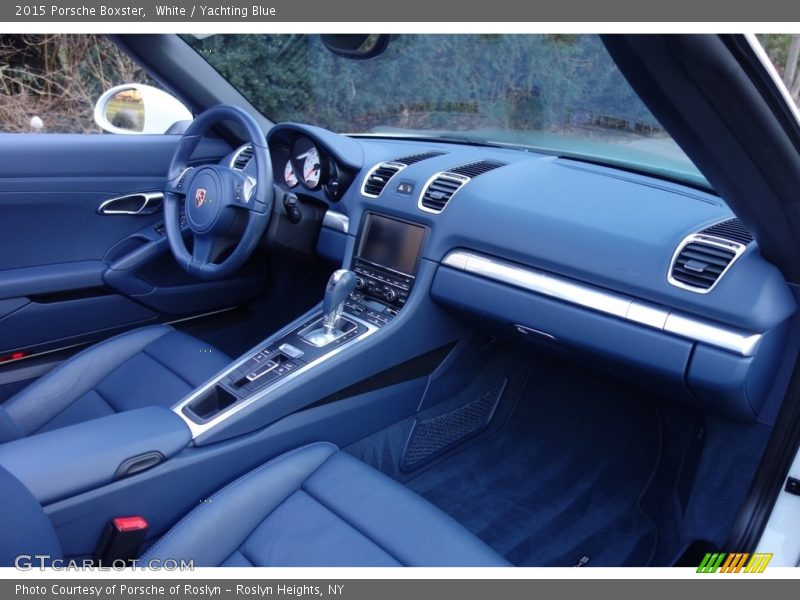 White / Yachting Blue 2015 Porsche Boxster