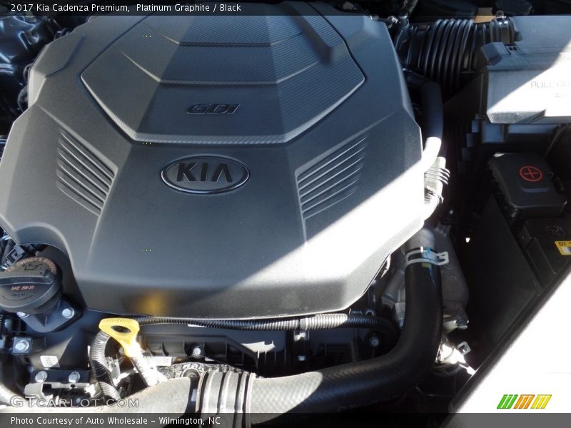 Platinum Graphite / Black 2017 Kia Cadenza Premium