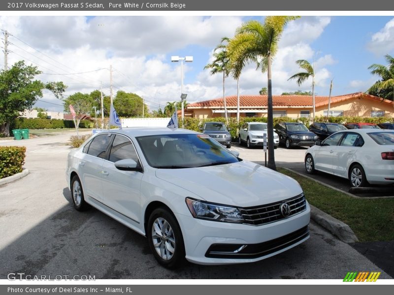 Front 3/4 View of 2017 Passat S Sedan