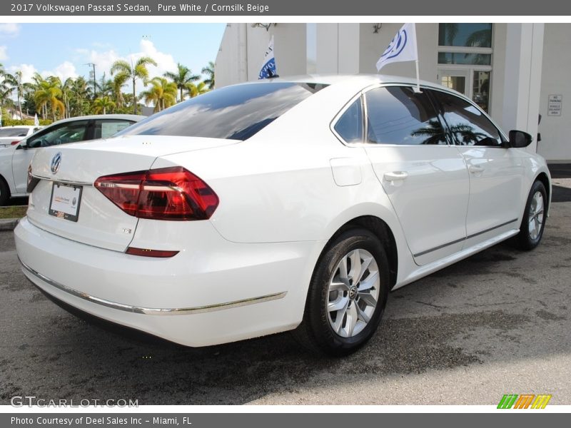 Pure White / Cornsilk Beige 2017 Volkswagen Passat S Sedan