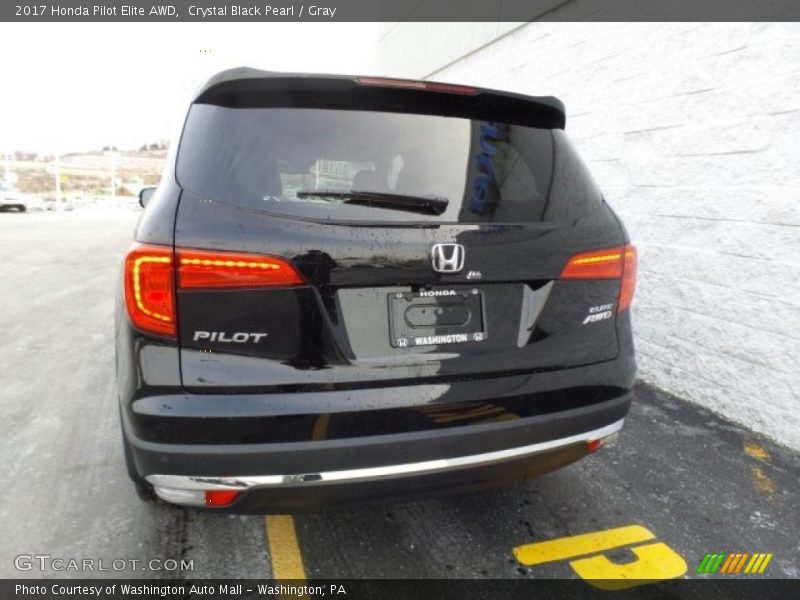 Crystal Black Pearl / Gray 2017 Honda Pilot Elite AWD