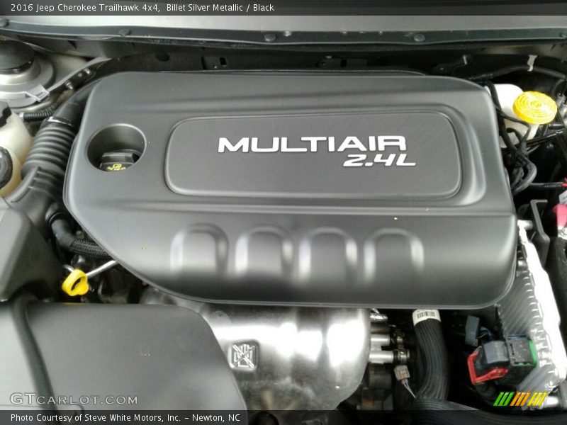 Billet Silver Metallic / Black 2016 Jeep Cherokee Trailhawk 4x4