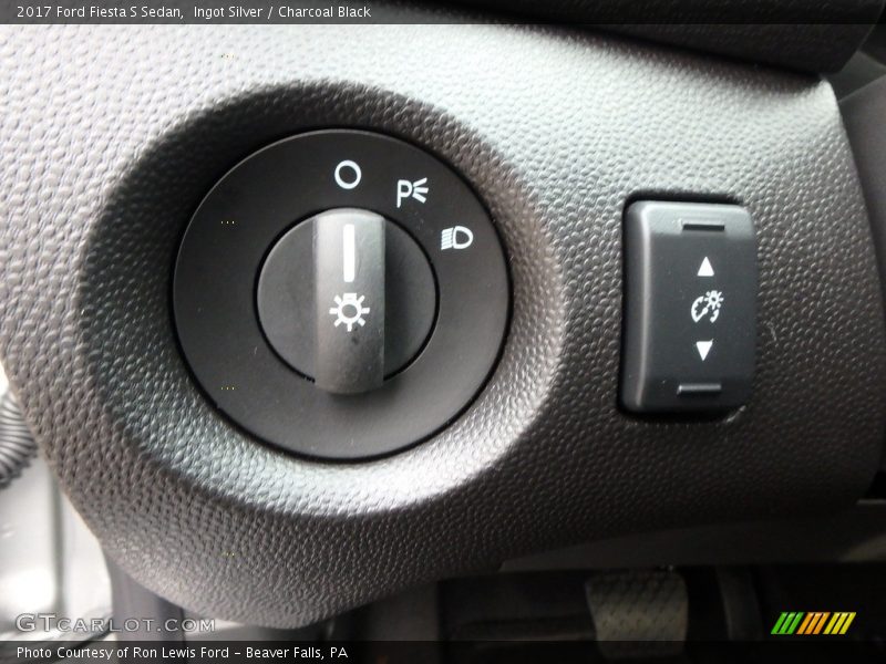 Ingot Silver / Charcoal Black 2017 Ford Fiesta S Sedan