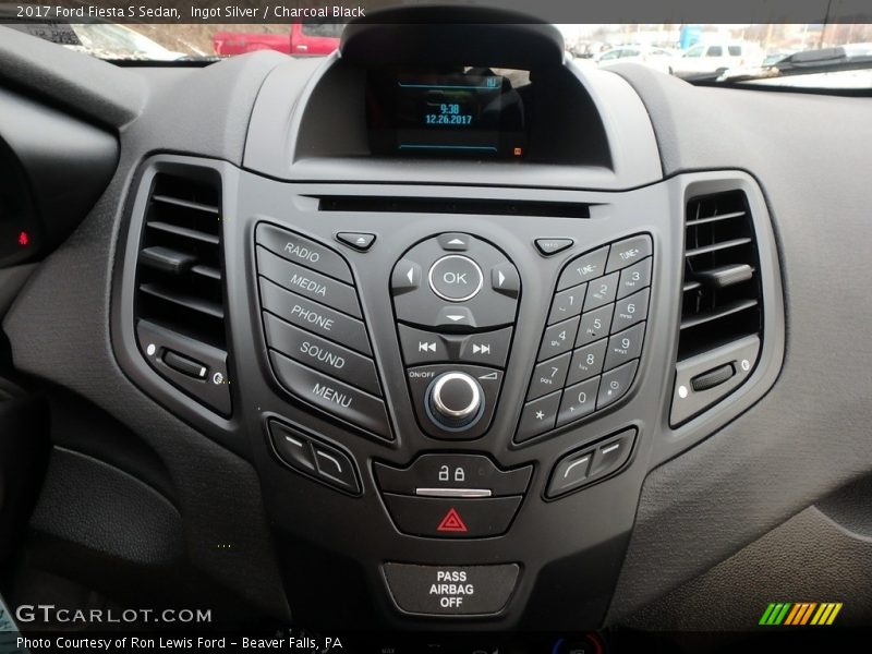 Ingot Silver / Charcoal Black 2017 Ford Fiesta S Sedan