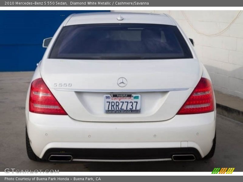 Diamond White Metallic / Cashmere/Savanna 2010 Mercedes-Benz S 550 Sedan