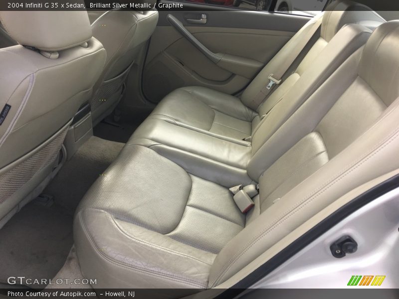 Brilliant Silver Metallic / Graphite 2004 Infiniti G 35 x Sedan