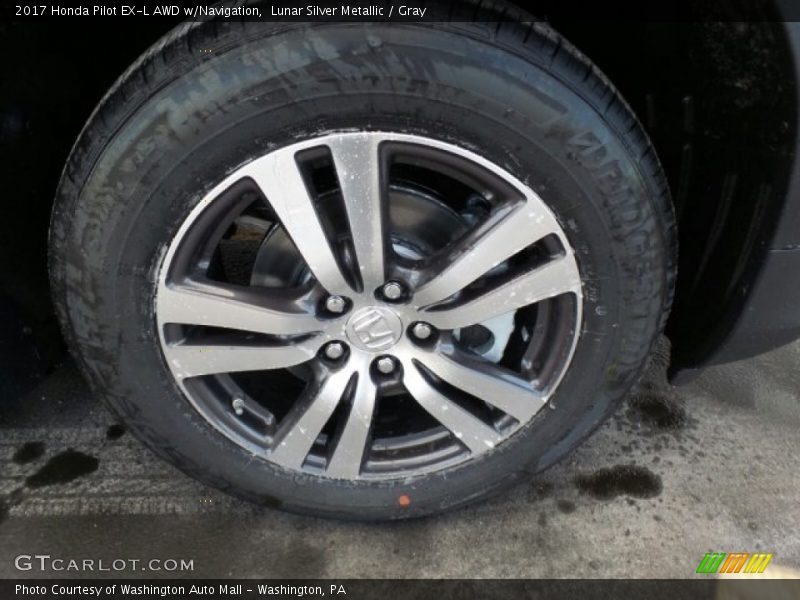 Lunar Silver Metallic / Gray 2017 Honda Pilot EX-L AWD w/Navigation