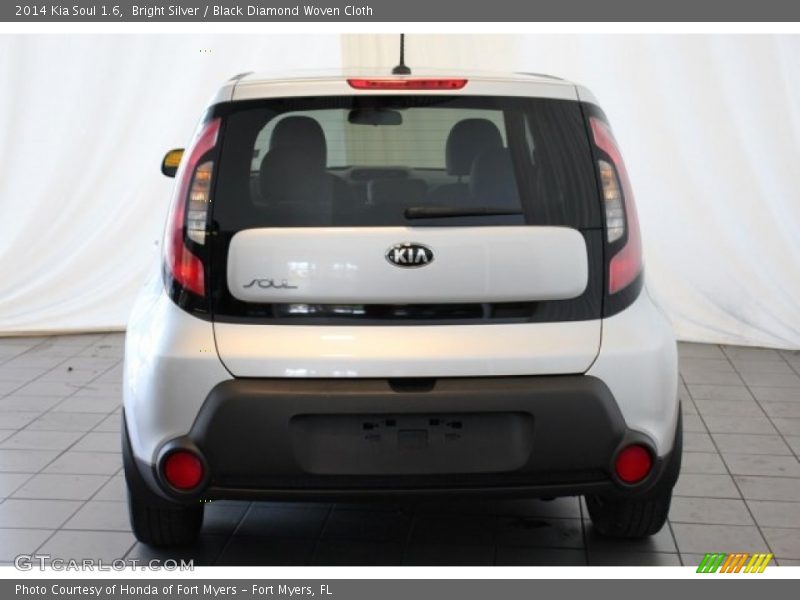 Bright Silver / Black Diamond Woven Cloth 2014 Kia Soul 1.6