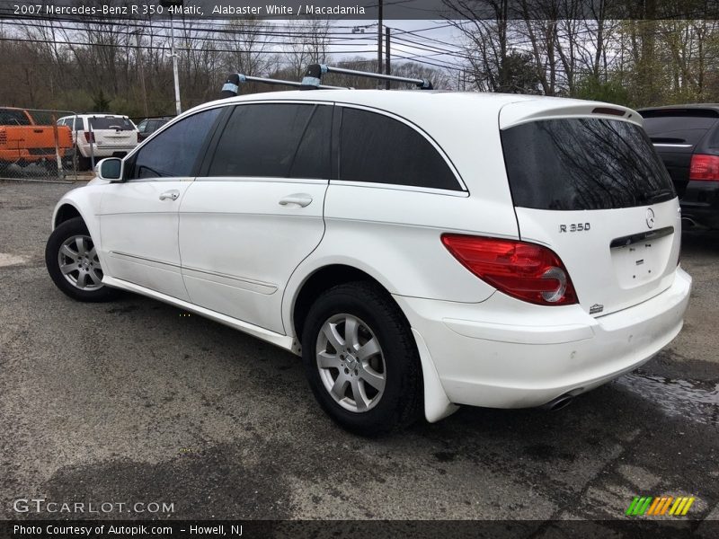 Alabaster White / Macadamia 2007 Mercedes-Benz R 350 4Matic