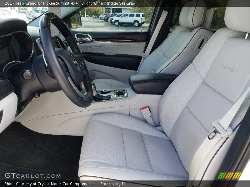 Front Seat of 2017 Grand Cherokee Summit 4x4