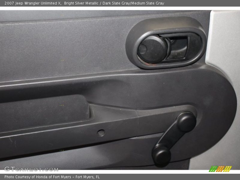 Bright Silver Metallic / Dark Slate Gray/Medium Slate Gray 2007 Jeep Wrangler Unlimited X