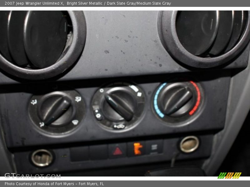 Bright Silver Metallic / Dark Slate Gray/Medium Slate Gray 2007 Jeep Wrangler Unlimited X