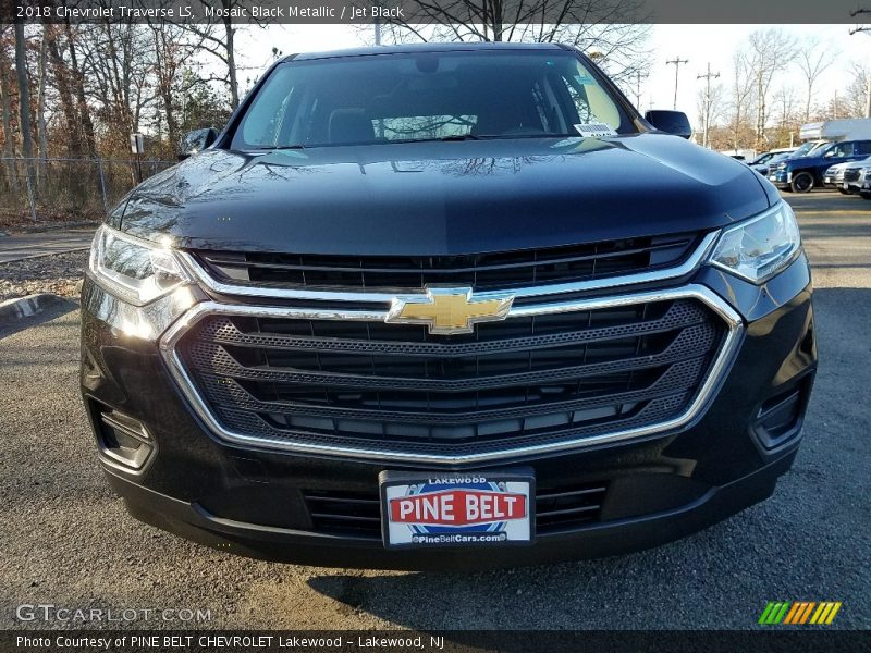 Mosaic Black Metallic / Jet Black 2018 Chevrolet Traverse LS