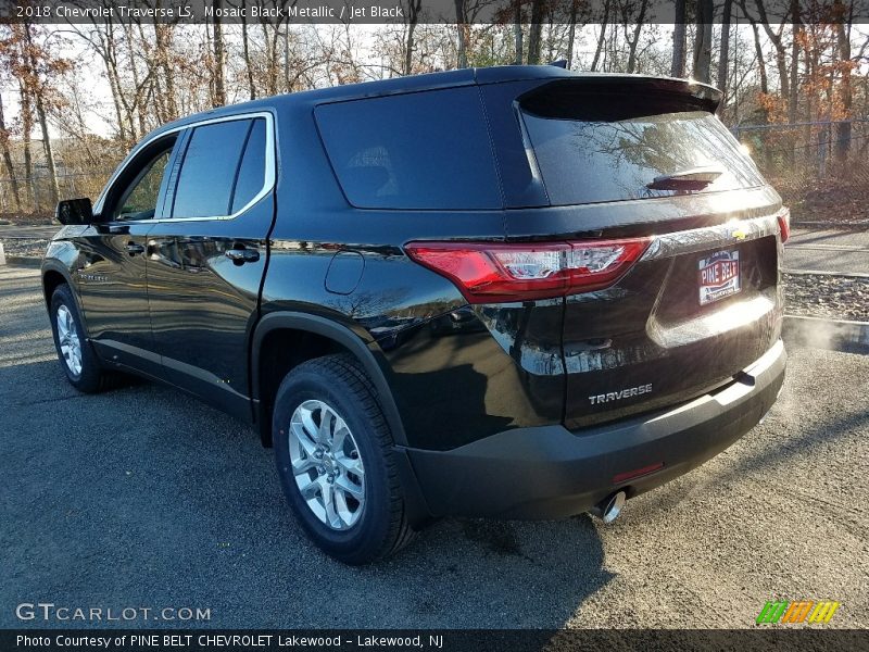 Mosaic Black Metallic / Jet Black 2018 Chevrolet Traverse LS
