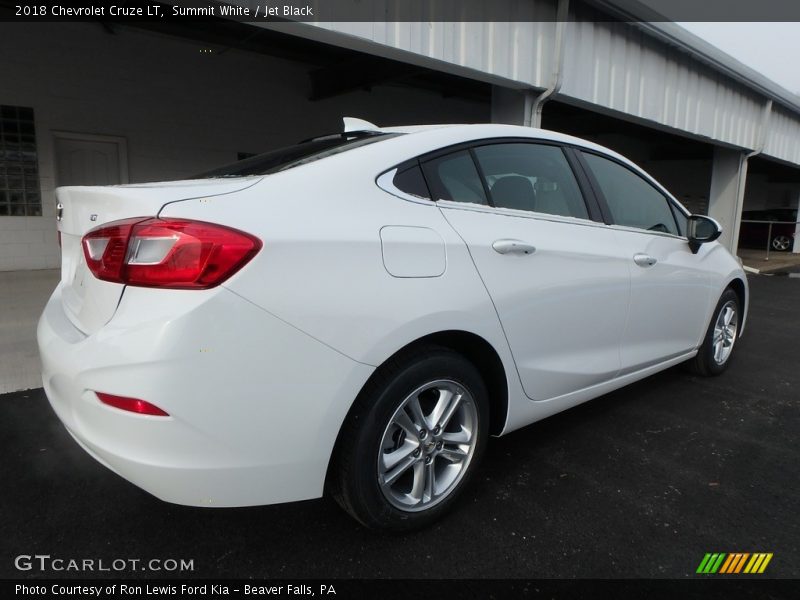 Summit White / Jet Black 2018 Chevrolet Cruze LT