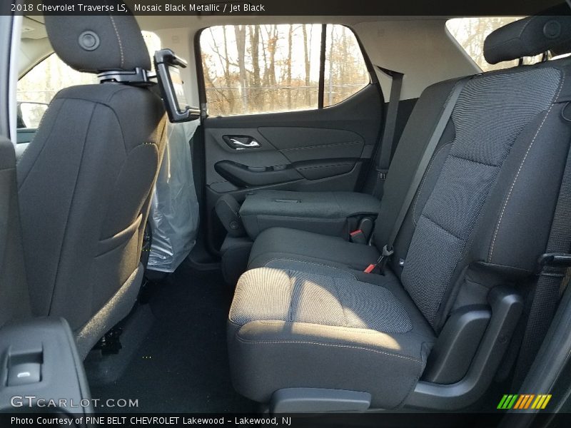 Mosaic Black Metallic / Jet Black 2018 Chevrolet Traverse LS