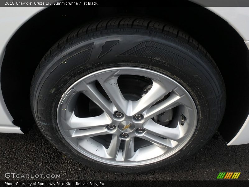 Summit White / Jet Black 2018 Chevrolet Cruze LT