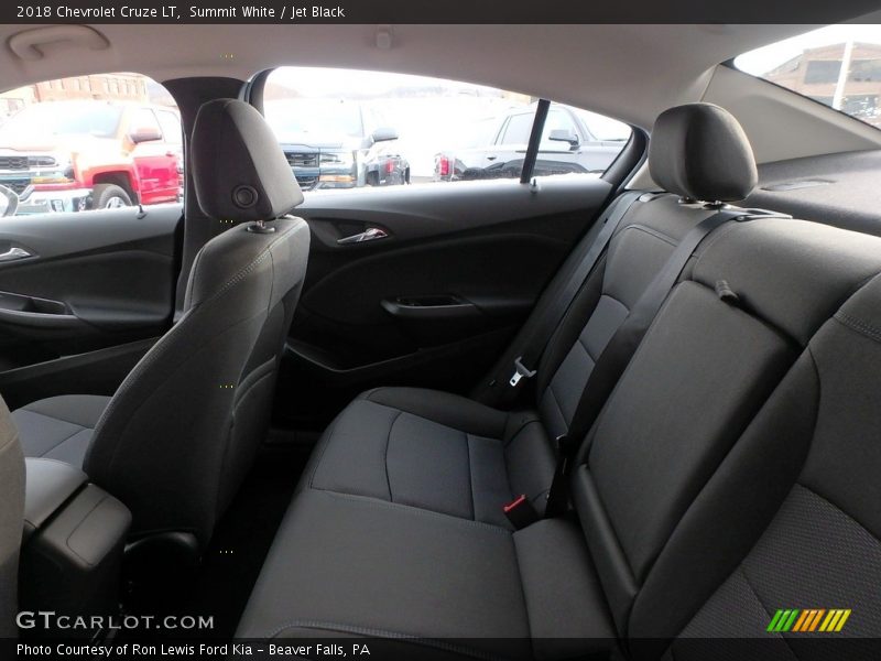 Summit White / Jet Black 2018 Chevrolet Cruze LT