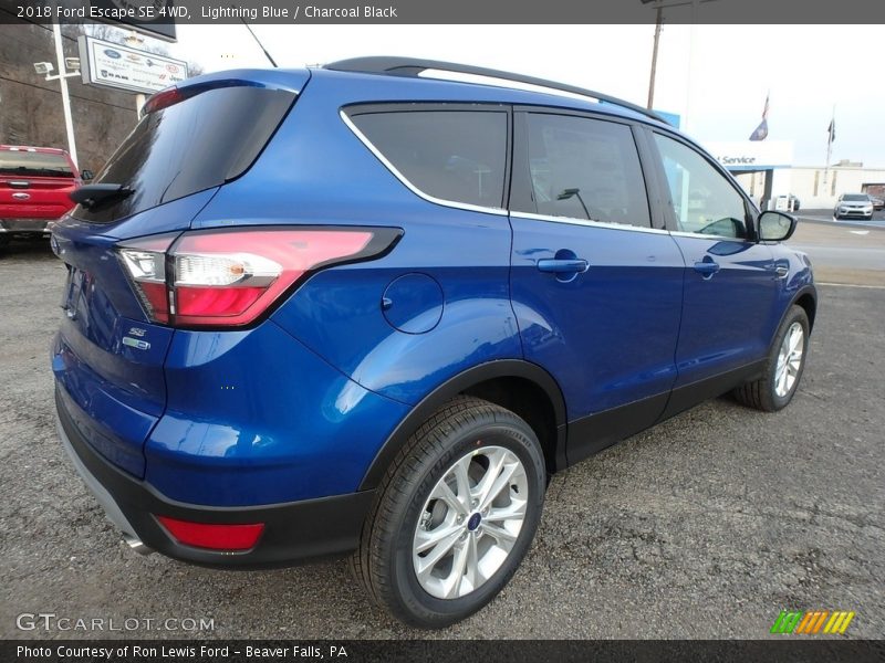 Lightning Blue / Charcoal Black 2018 Ford Escape SE 4WD