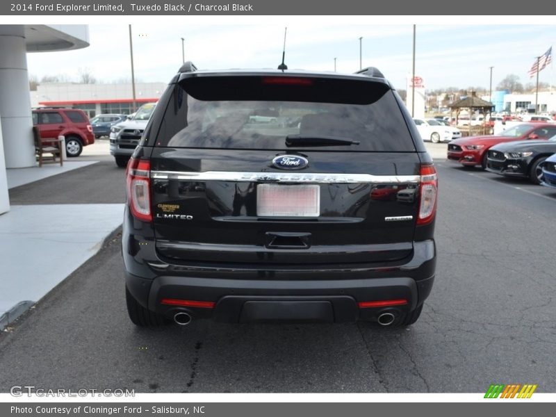 Tuxedo Black / Charcoal Black 2014 Ford Explorer Limited