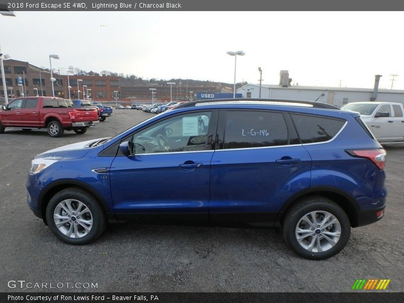 Lightning Blue / Charcoal Black 2018 Ford Escape SE 4WD