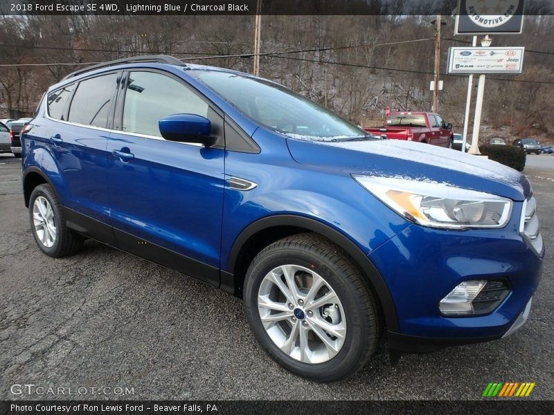 Lightning Blue / Charcoal Black 2018 Ford Escape SE 4WD