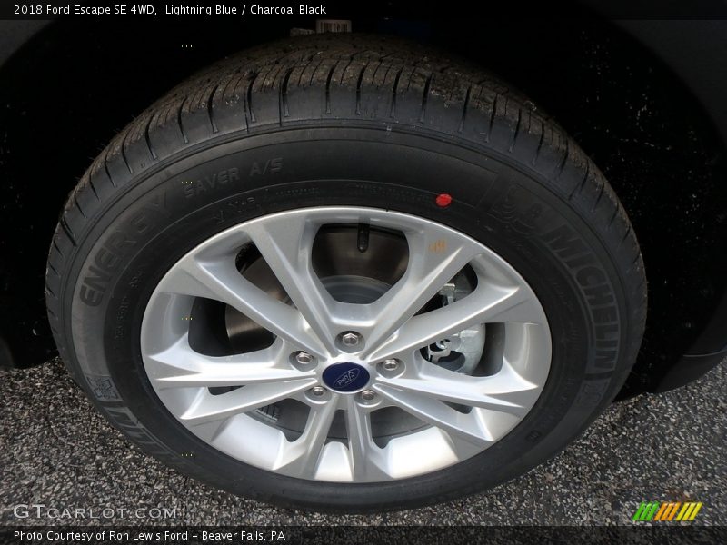 Lightning Blue / Charcoal Black 2018 Ford Escape SE 4WD