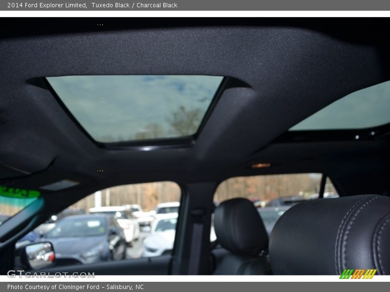 Tuxedo Black / Charcoal Black 2014 Ford Explorer Limited