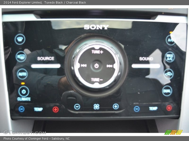 Tuxedo Black / Charcoal Black 2014 Ford Explorer Limited