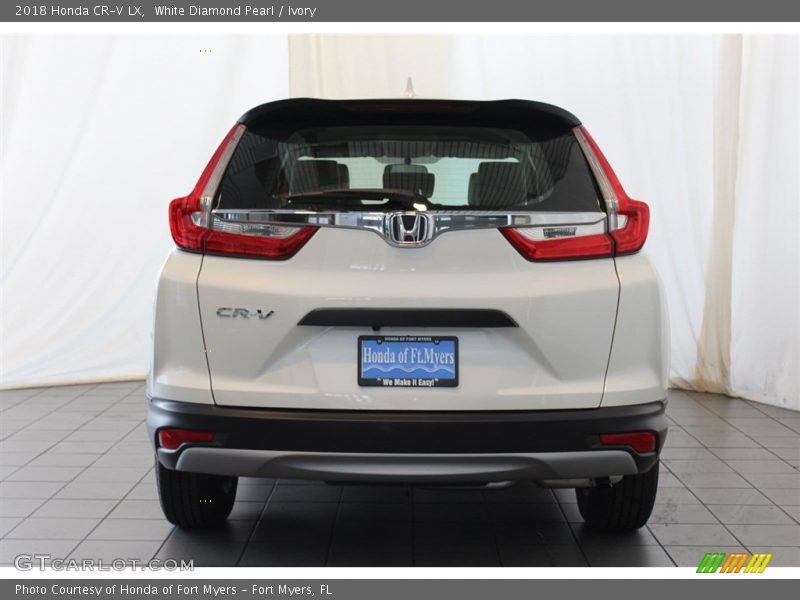 White Diamond Pearl / Ivory 2018 Honda CR-V LX