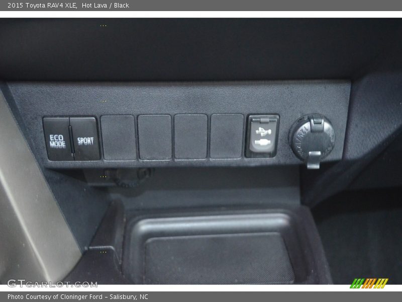 Hot Lava / Black 2015 Toyota RAV4 XLE