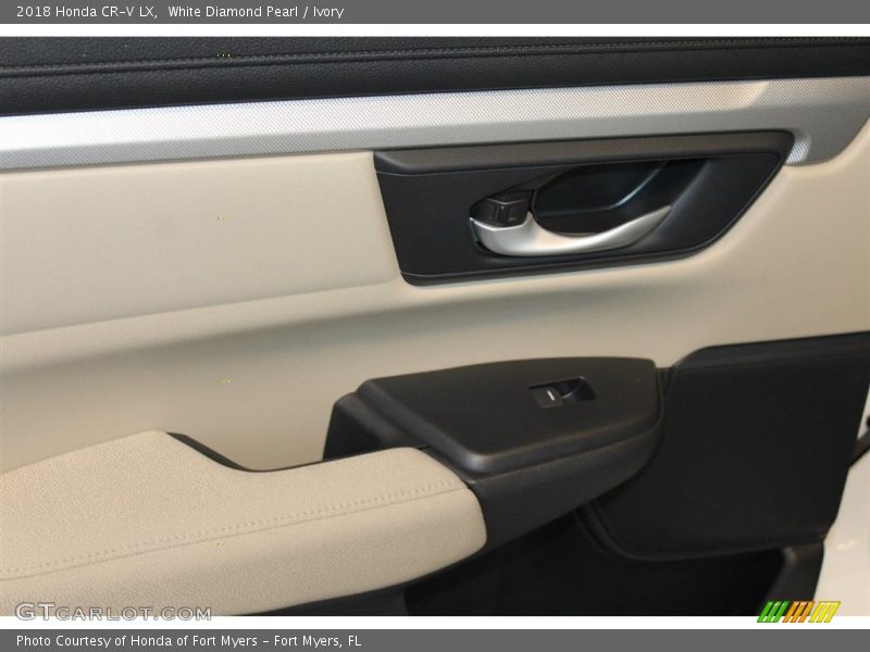 White Diamond Pearl / Ivory 2018 Honda CR-V LX