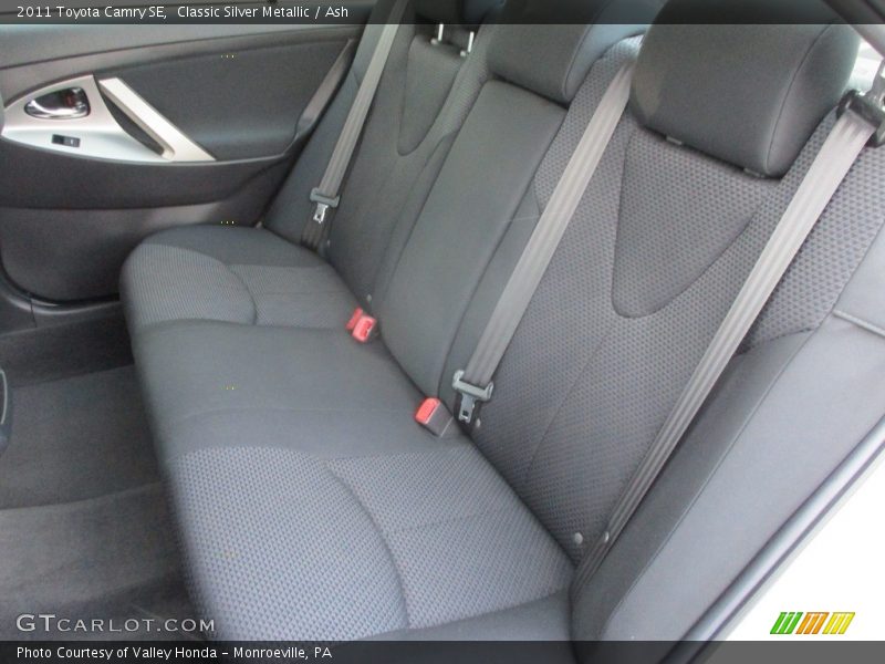 Classic Silver Metallic / Ash 2011 Toyota Camry SE