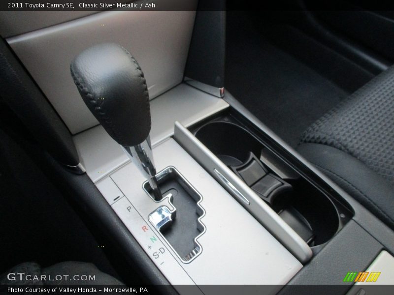 Classic Silver Metallic / Ash 2011 Toyota Camry SE